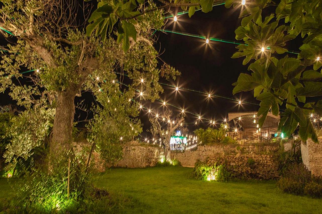 Agriturismo Li Calizzi Arte E Natura Novoli Eksteriør bilde